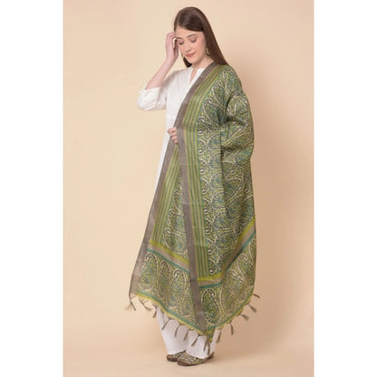 Women's Art Silk Printed Shawl (Green, Length: 2.25 to 2.50 Mtr)