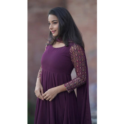 Women's Georgette Embroidery 3-4th Sleeve Round Neck Kurti with Dupatta Set (Wine)