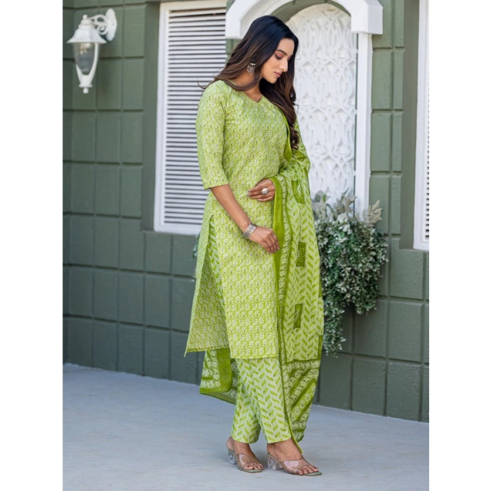 Women's Cotton Blend Printed Kurti With Pant Dupatta Set (Parrot)
